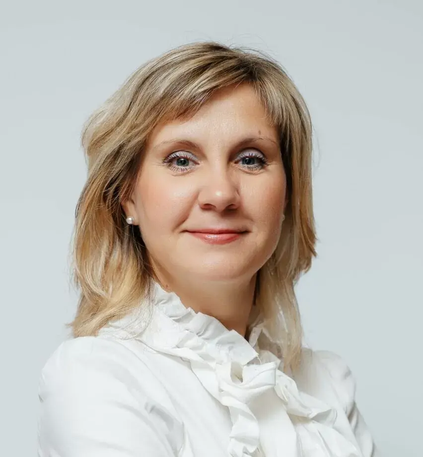 ІННА ІВЖЕНКО