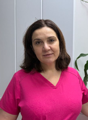 Олена Карлова
