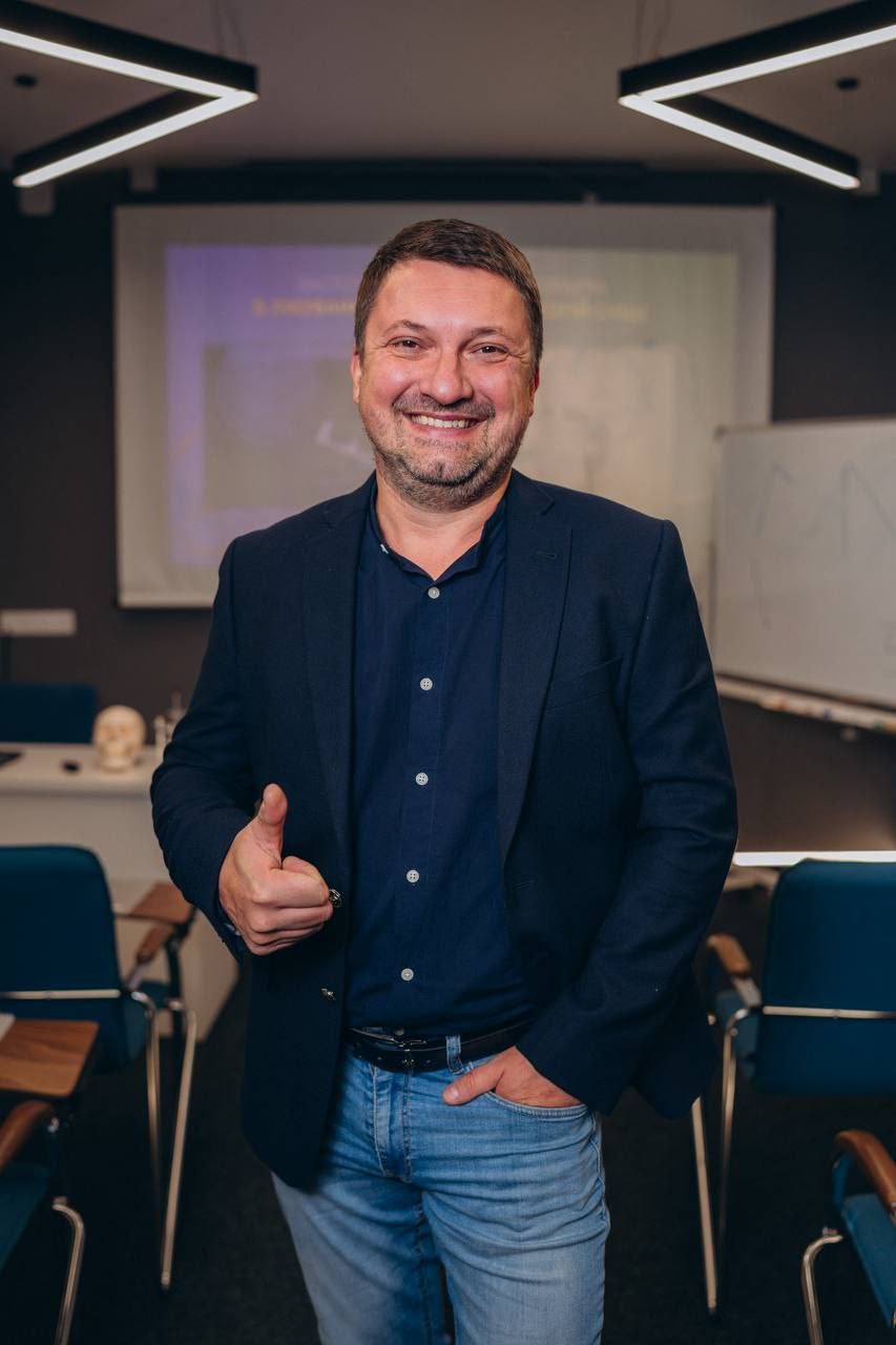 Артем Похіл